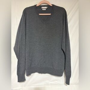 Peter Millar Dark Gray V-Neck Sweater